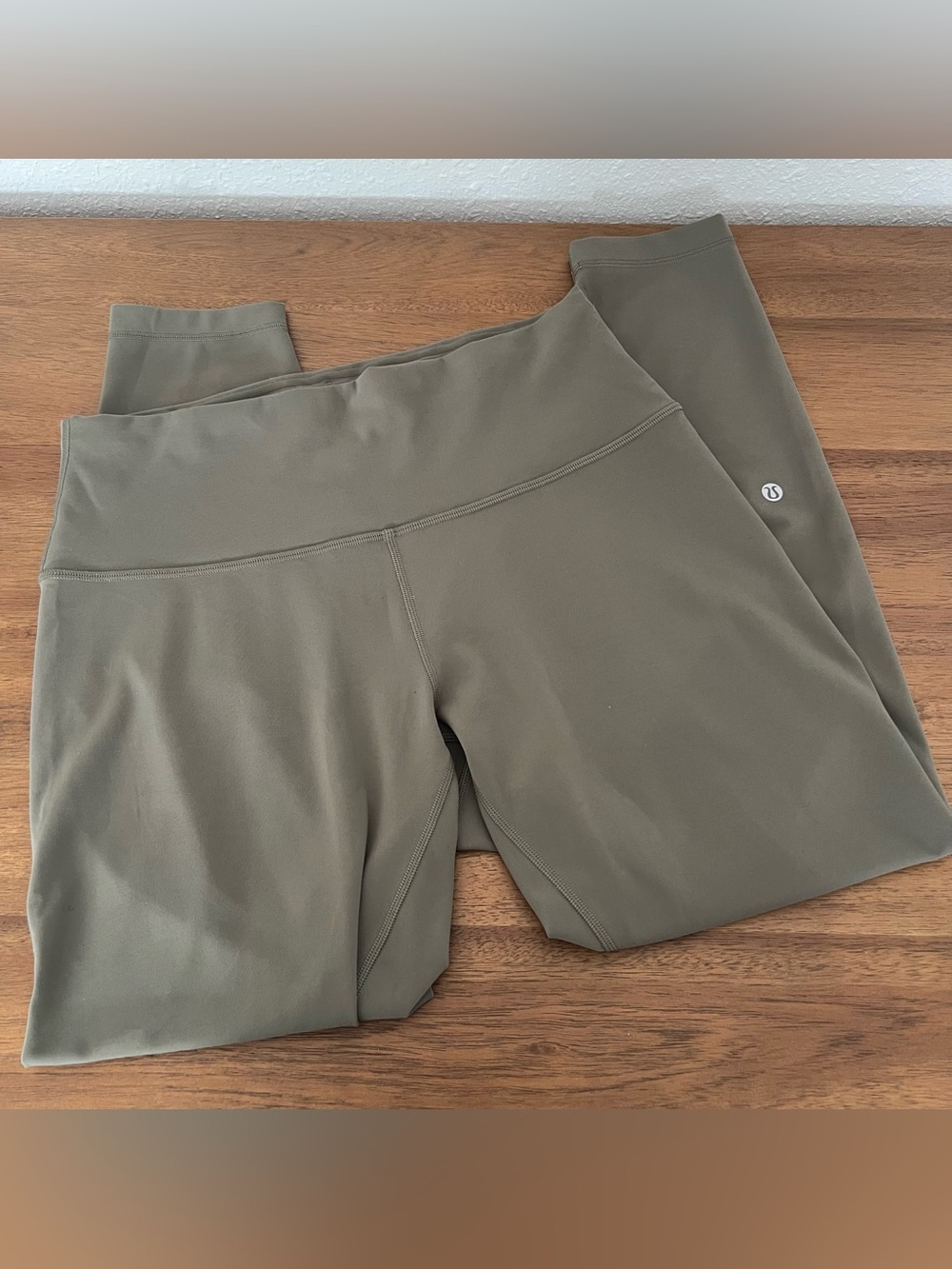 Lululemon Wunder Train Contour Fit High-Rise Tight 25"